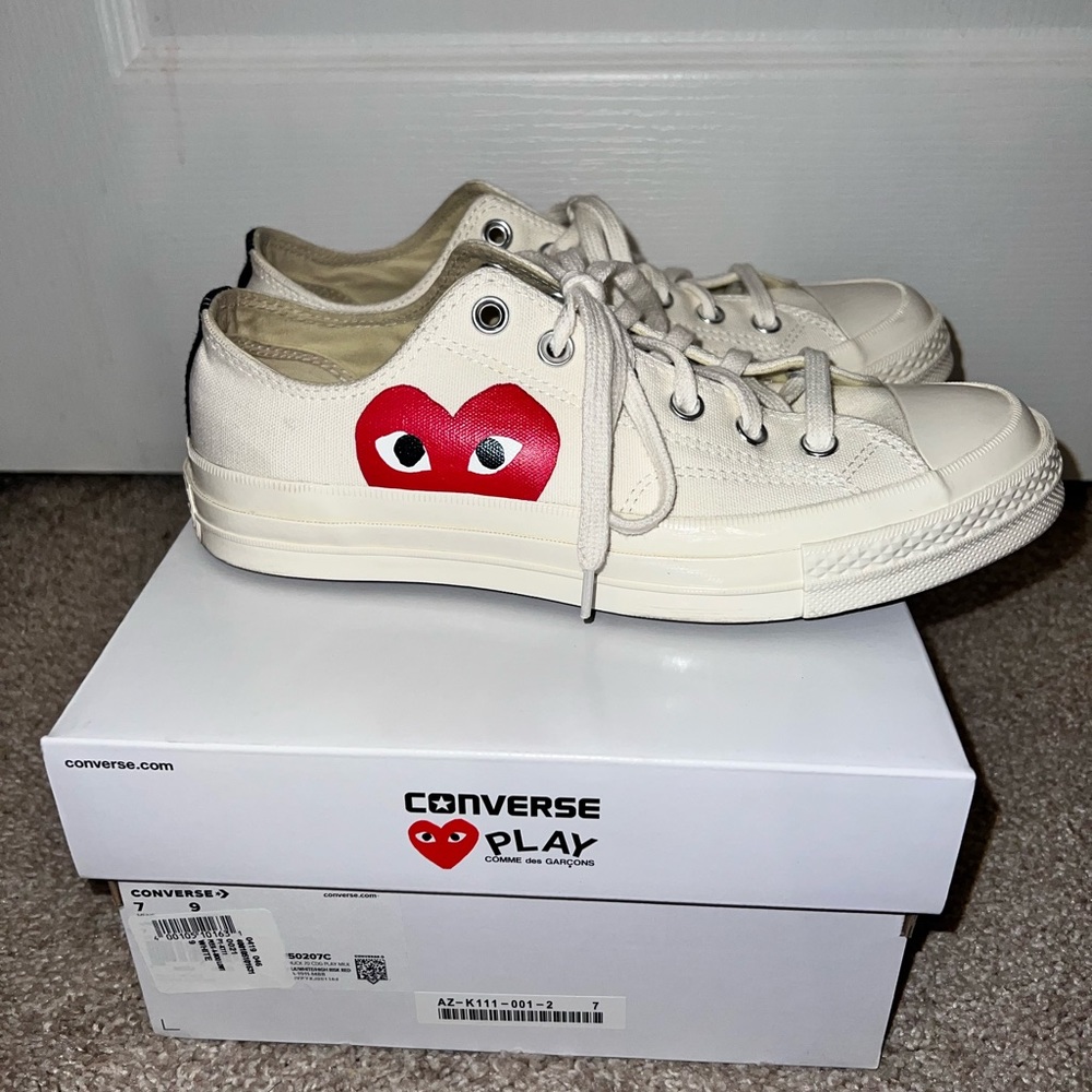 Converse Commes de Garçon PLAY Peekaboo Lowtop Women’s 9/Mens 7